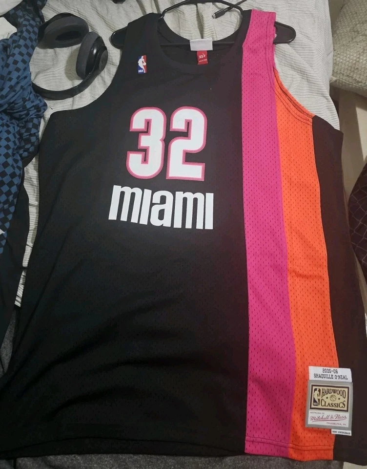 NBA Miami Heat NWT M&N Shaquille O'Neal XL jersey NBA MIAMI FLORIDIANS 2005-06 - Image 2 of 4
