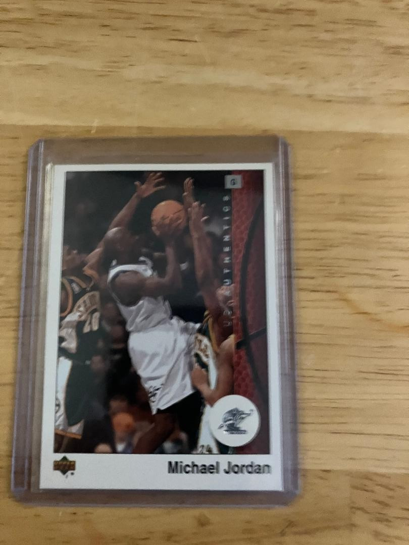 2002 UD Authentics #88 Michael Jordan Mint