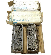 Gm 338781 Bbc Bb Large Oval Port Open Chamber 781 Heads 454 7.4l Gmc Chevrolet