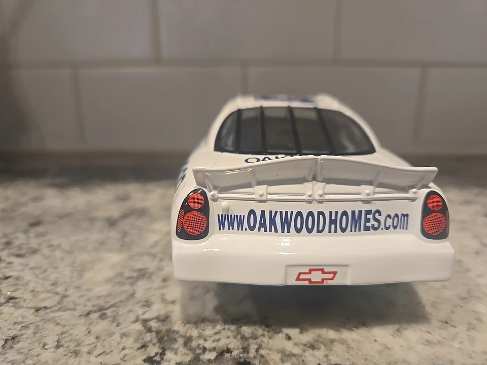 Joe Nemechek #33 Oakwood Homes 2000 Monte Carlo escala 1:24 Foto 4 de 4
