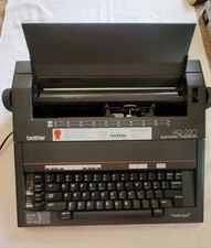 BROTHER HQ-220 Electric Word Spell  Portable Plastic Type Typewriter WORKS thumbnail
