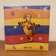 New 2004 Vintage Disney Tigger Winnie The Pooh Bee Fun Photo Album