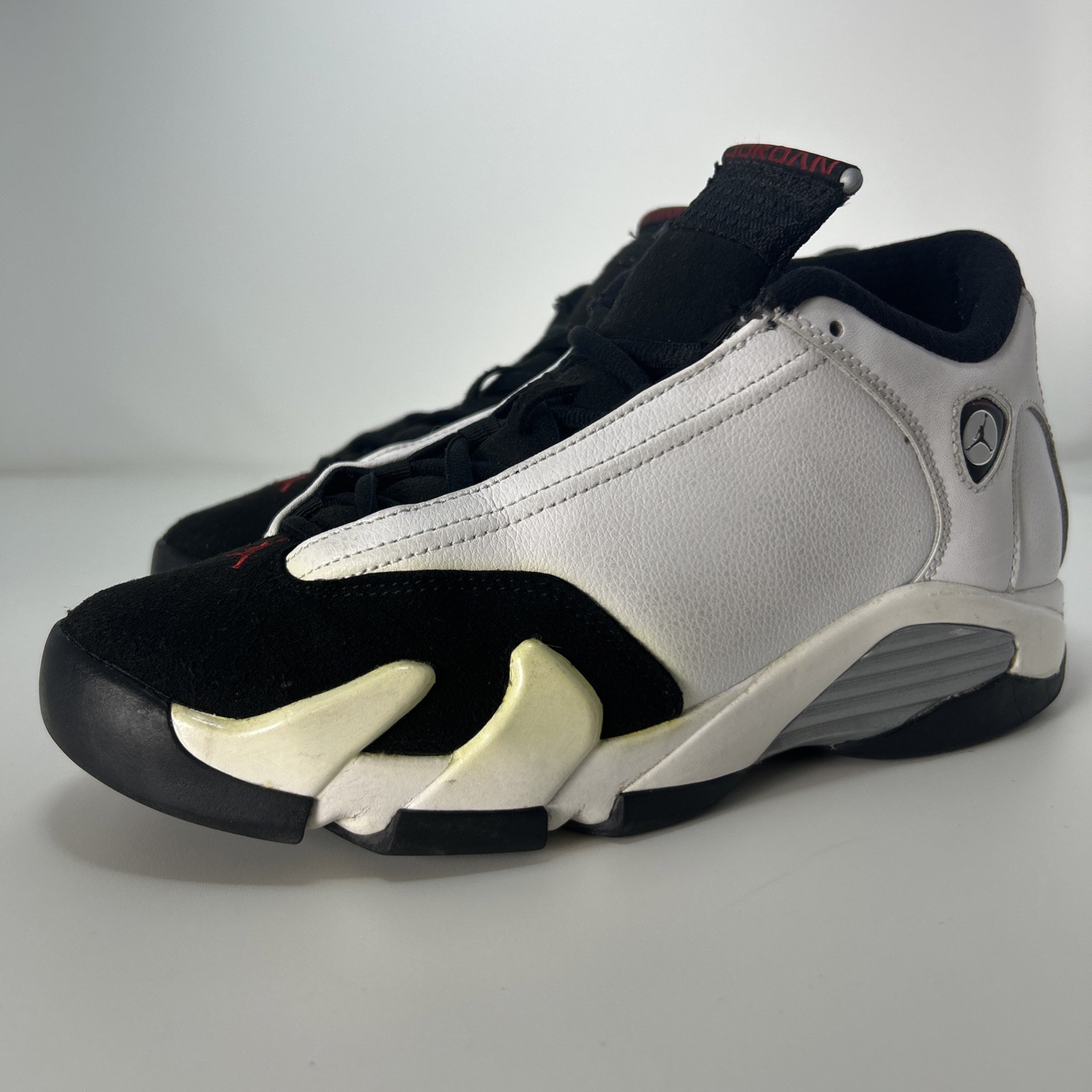 Nike Air Jordan 14 XIV Retro Black Toe 2014 Size 6.5Y, Women’s 8 ￼654963-102