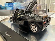 Super rare Autoart signature McLaren F1 all open doors 1/43
