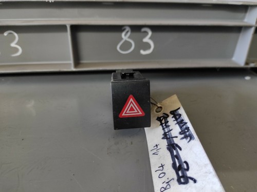 VW POLO 9N  Schalter Warnblinker 6Q0953235A ORIGINAL Warnblinkschalter Warnblink