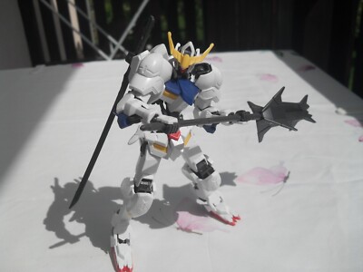 Bandai Hobby Gundam 1/144 Barbados - Bausatz gebaut Vitrinenmodell