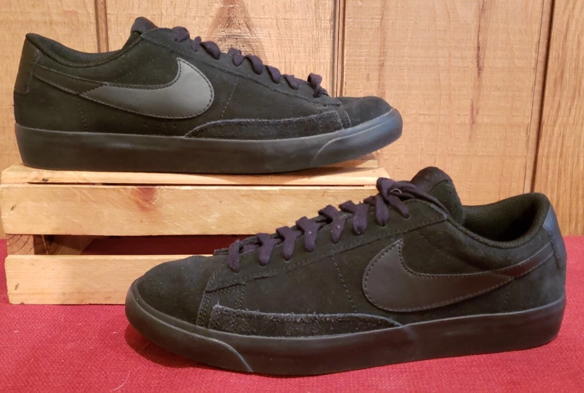 Nike Blazer LE Low Triple Black for Sale | Authenticity Guaranteed