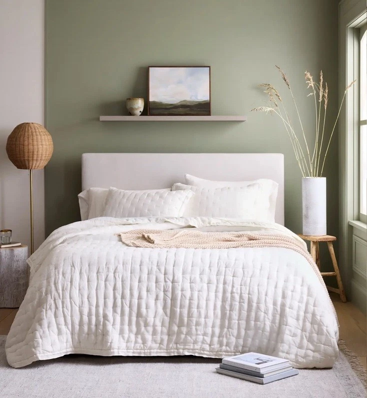 Quince European Linen Dream Quilt Set One Standard Shams White Twin NWOT Open - Image 2 of 4