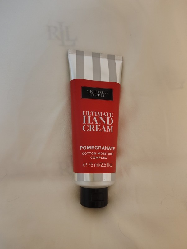 VICTORIA'S SECRET Ultimate Hand Cream Pomegranate Moisture Complex 2.5oz/75 FULL