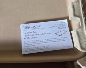 NEW PAMPERED CHEF LARGE BAR PAN STONEWARE NEW IN BOX , Item 1445 NEVER USED