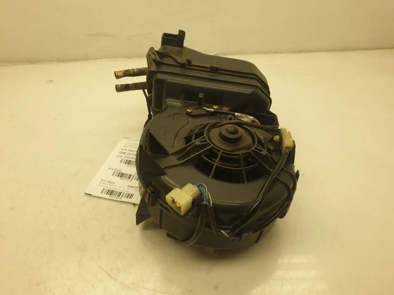 ДВИГАТЕЛЬ ВЕНТИЛЯТОРА ПЕРЕМЕННОГО ТОКА 90-95 TOYOTA 4RUNNER 2,4 Л V4 - Изображение 2 из 4