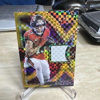 2022 Mike Evans Panini Select Swatches Gold # d   /10   Buccaneers 
