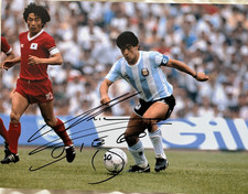 Diego Maradona Rookie Card and Apparel Guide 30