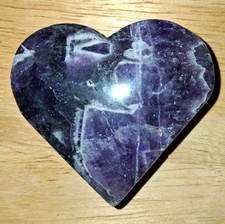 Chevron Amethyst Heart Crystal 434.5 ct Chevron Amethyst Heart Crystal