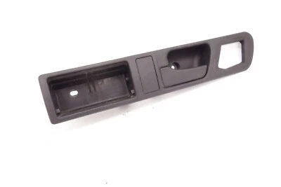 BMW E34 Poignée de porte intérieur arrière gauche 51228137387 Inner door handle - Photo 1/2