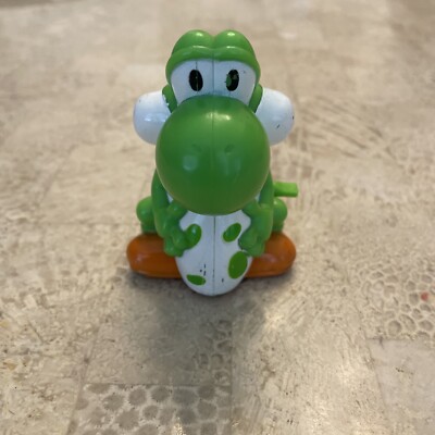 2002 Egg Hunter Yoshi Nintendo SuperStars Burger King Kids Meal Toys #2