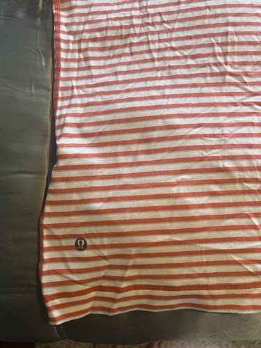 Lululemon Men's Short Sleeve 5 Year Basic V Neck Tee Shirt - Size XXL - Picture 6 of 6