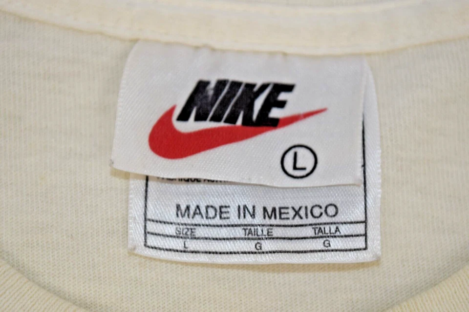 Vintage College T-Shirt Nike Size L 90s Ivory University of Arizona Basketball - Image 3 of 4