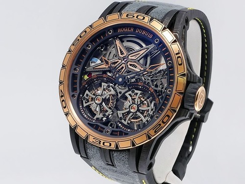 Roger Dubuis Excalibur Double Tourbillon RD105SQ Carbon/Rose G...