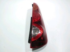 Feu arrière Nissan NOTE