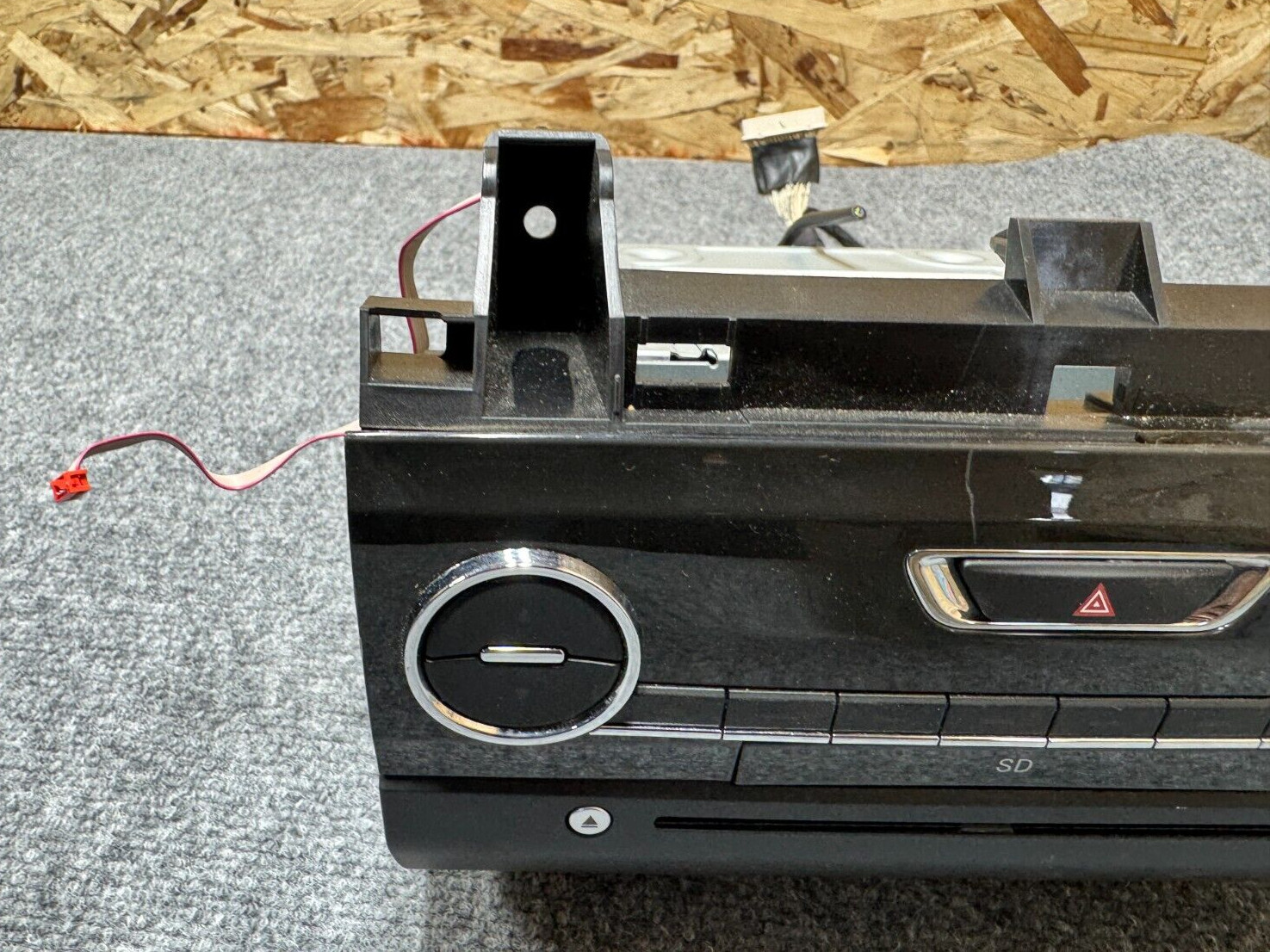 MASERATI GHIBLI M157 14-17 OEM AM FM RADIO RECEIVER CD DISC PLAYER HEAD UNIT 60K