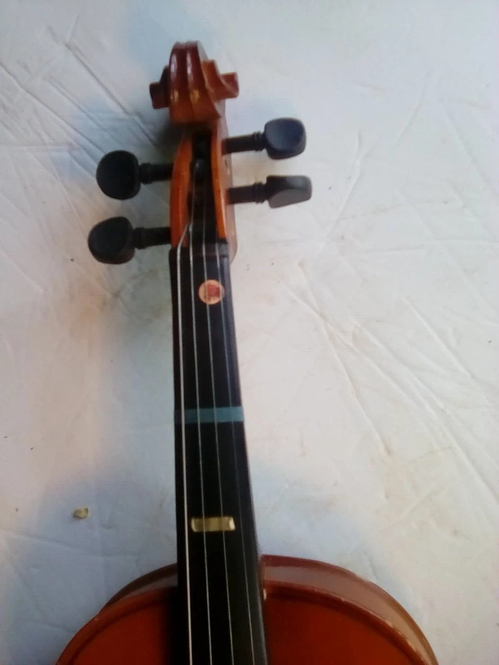 MENDINI MV 300 Violin with case. - Image 3 of 4