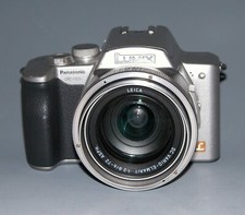 Panasonic LUMIX DMC-FZ20 5.0MP Digital Camera - Silver 0562