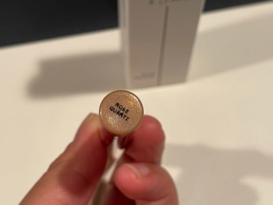 Delineador de sombras de ojos Trish McEvoy 24 horas cuarzo rosa 0,058 oz 1,64 g NUEVO EN CAJA Foto 2 de 3