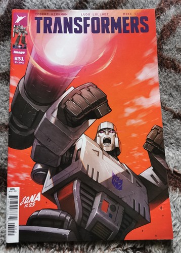 TRANSFORMERS # 31 NM 2026 DAVID NAKAYAMA MEGATRON VARIANT ! ROBERT KIRKMAN !