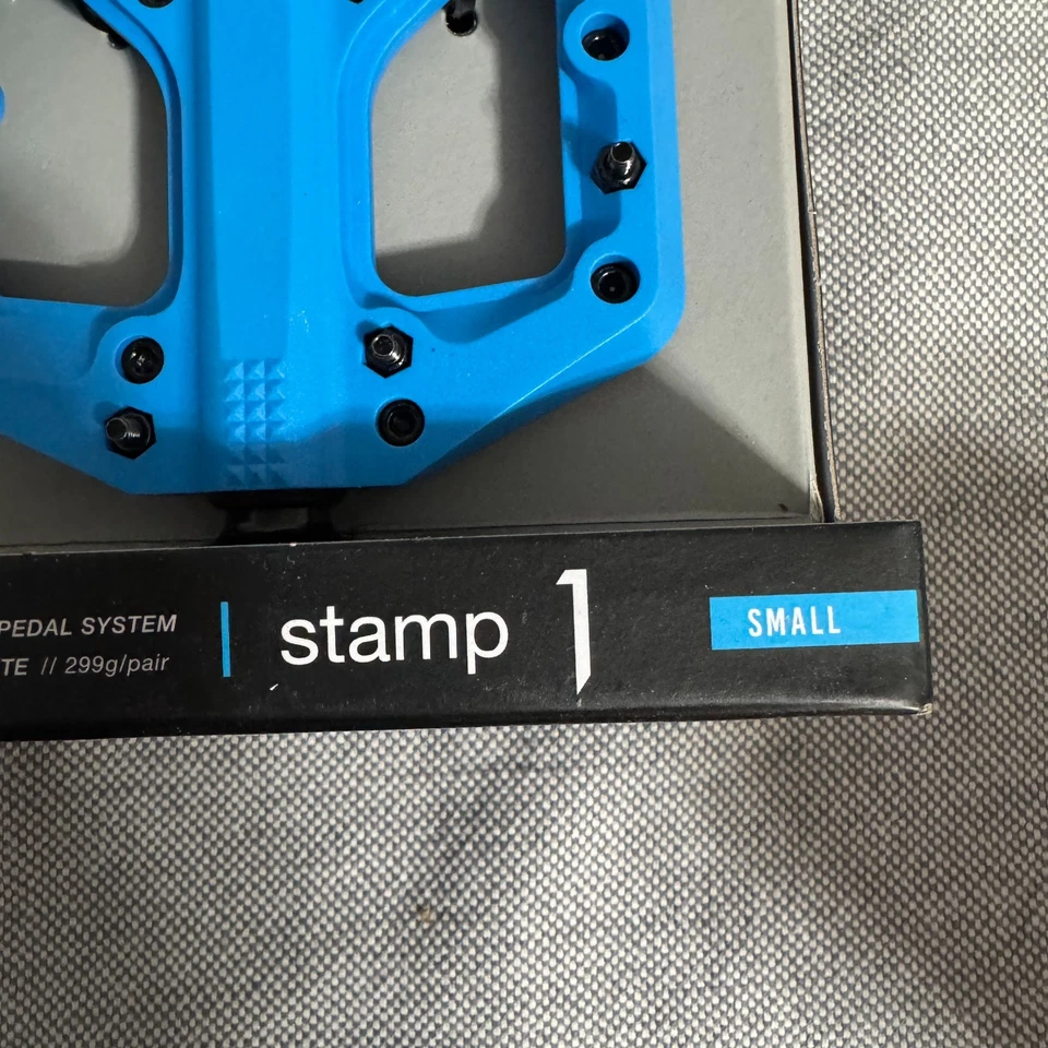 Sello de pedal CRANKBROTHERs 1 pedales planos/plataforma pequeños azules para bicicleta de montaña nuevo en caja Foto 2 de 4