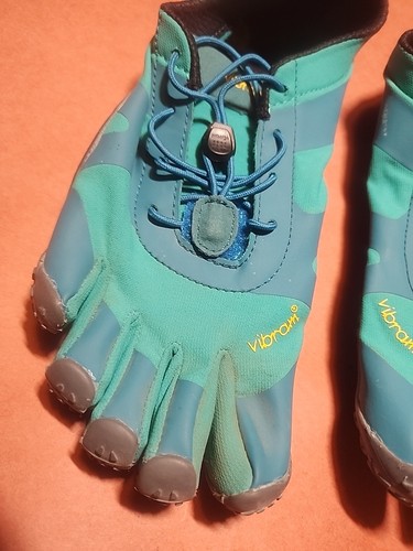 Vibram FiveFingers Womens V-Alpha Shoes Size 40 US 8.5-9 /Blue 19W7102 Stained - Picture 2 of 7