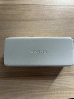 Moncler Brillenetui Weiß (Vintage) - Bild 1 von 3