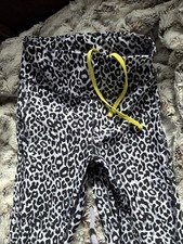 Ladies Sportswear Good Move Size 6