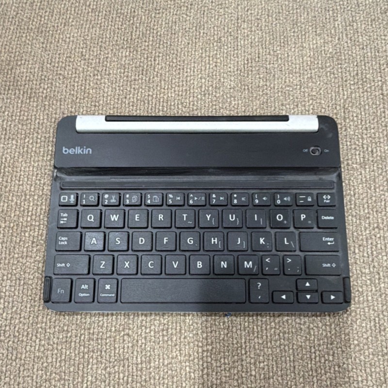 Belkin Portable Keyboard Dock Black Silver QWERTY English for Tablets