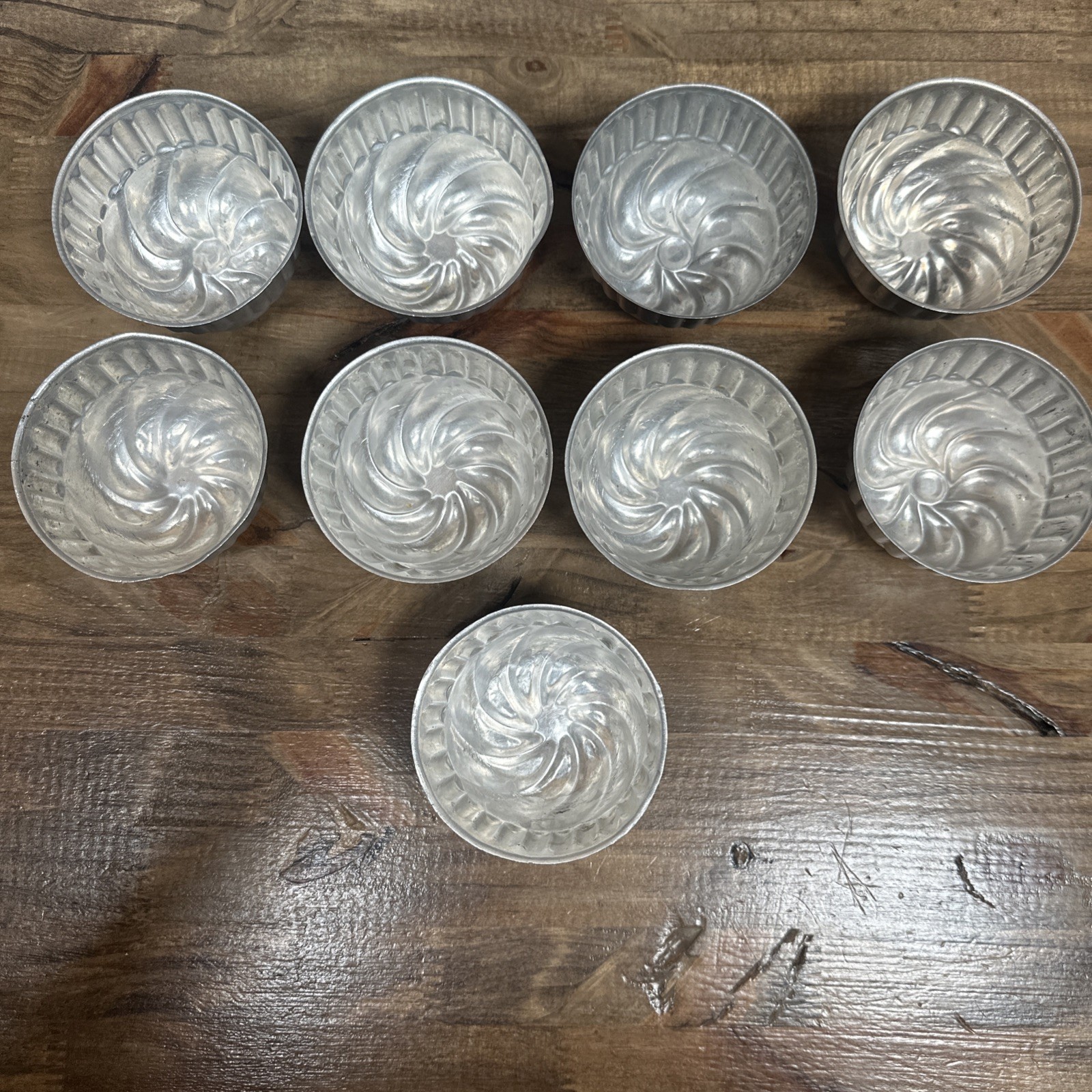 9 Vintage 1950s Aluminum Individual Swirl Jello Molds Baking Cooling Tins