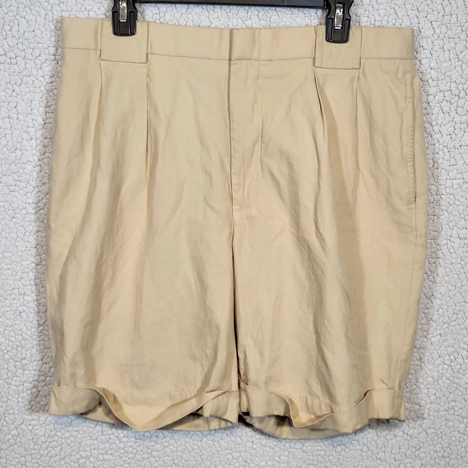 Polo Golf Ralph Lauren Silk Linen Blend Mens Pleated Cuffed Shorts Size 35x8.5"
Opens in a new windo