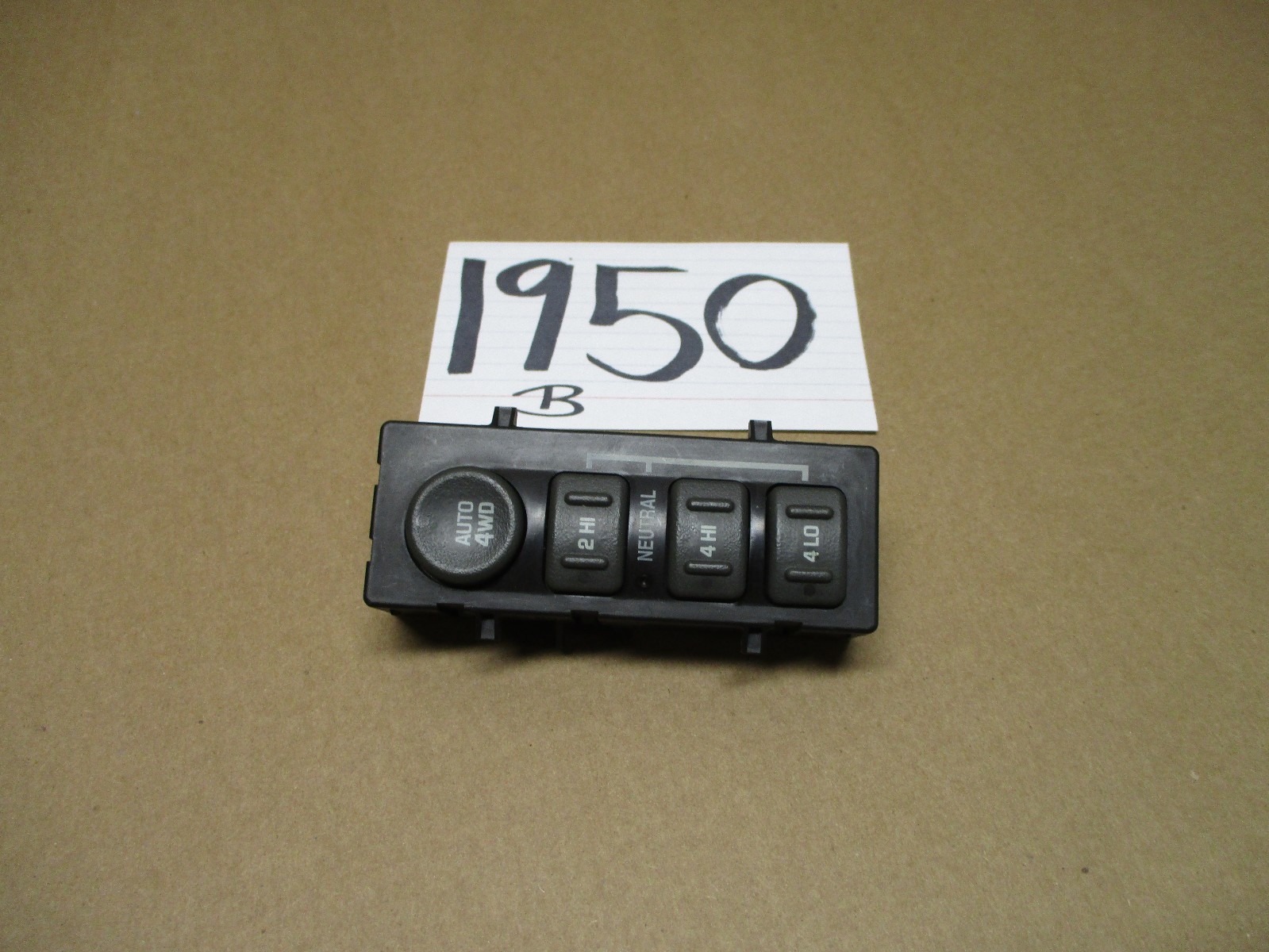 99 00 01 02 Chevrolet Tahoe 4X4 Switch Control Power #1950-B