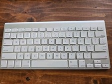 Genuine Apple A1314 Wireless Bluetooth Keyboard Un-tested
