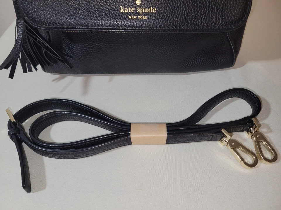 Cartera con correa para el hombro Kate Spade de cuero granulado negro Chester Street Miri Foto 3 de 4