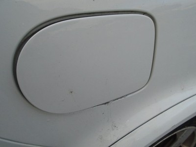 10 VOLVO C30 1.6D R-DESIGN TANKKLAPPE - WEISS - 614 06-13 AUSSCHLACHTEN AUTO