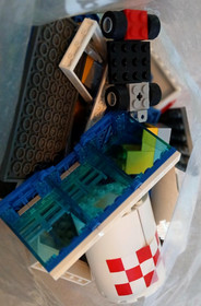 2011, Lego City Airport  3182     (No Box)