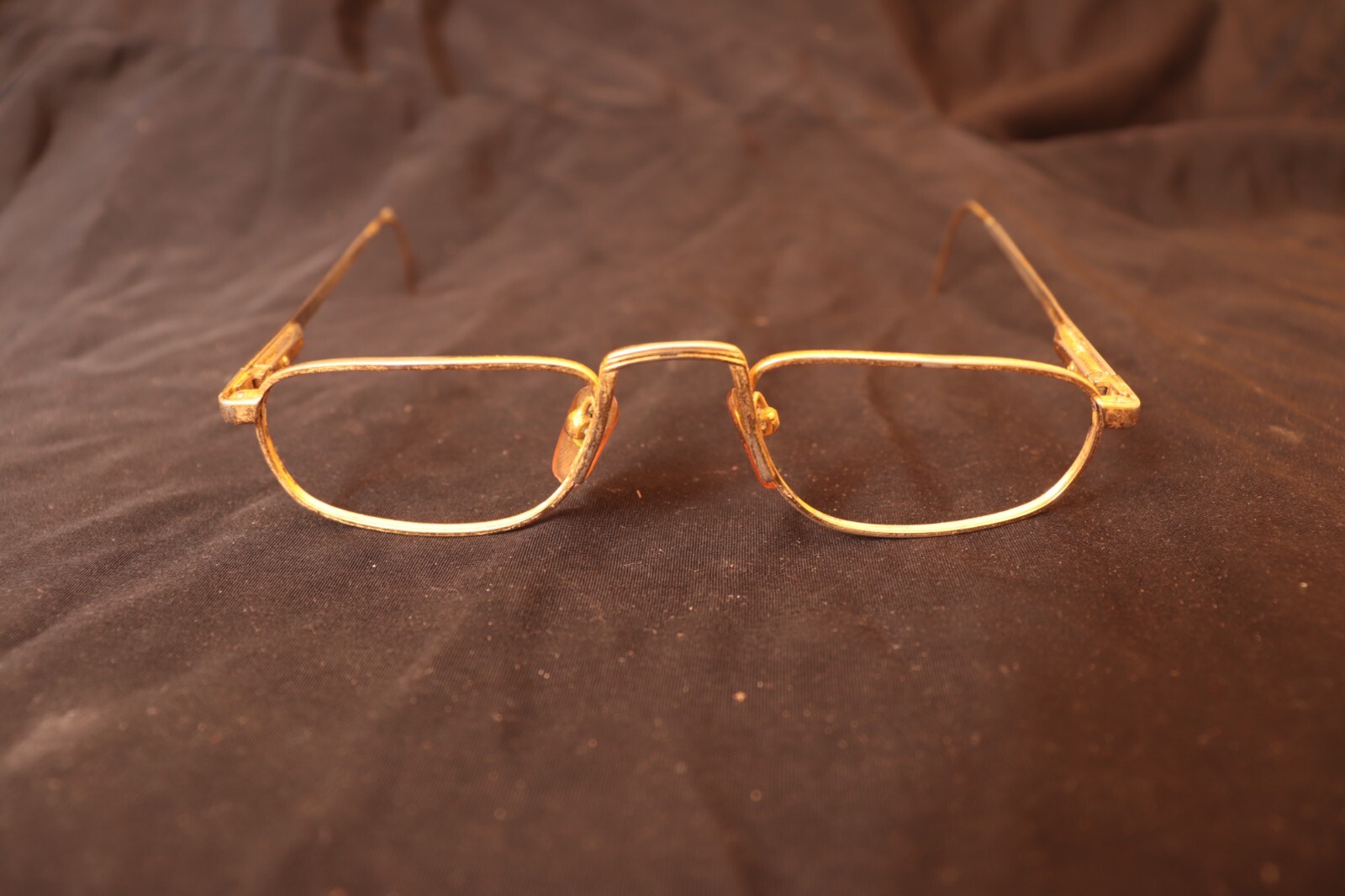 Vintage Rectangular Eyeglasses Frame Classic Gold… - image 12