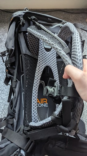 Lowe Alpine Airzone Pro 35:45 Rucksack | Schwarz/Orange - Bild 3 von 6
