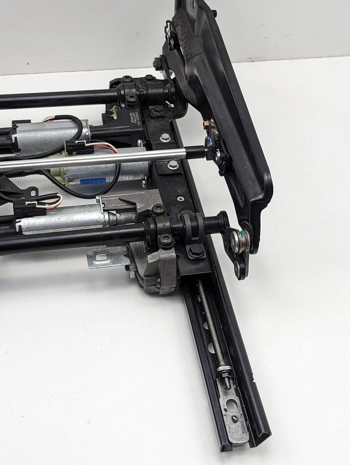 2000-2006 Mercedes-Benz S430 W220 Front Passenger Seat Rail Track 2209102836 - Image 4 of 4