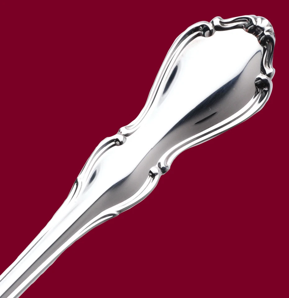 Tenedor para servir carne fría Hampton Court de plata esterlina de Reed & Barton Foto 2 de 2
