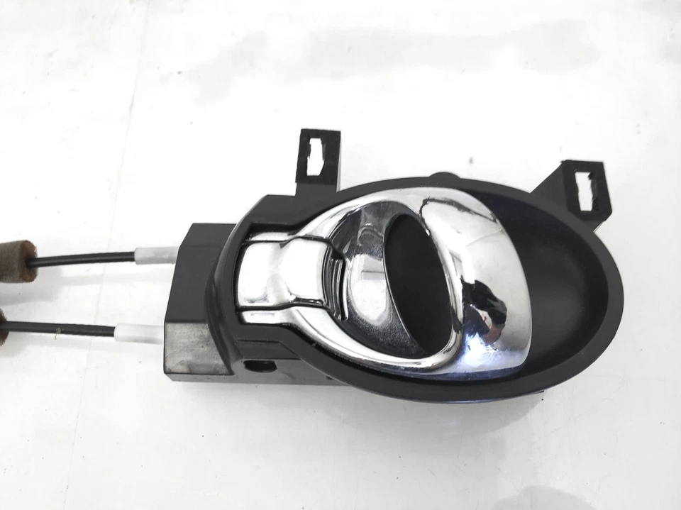 Actuador de cierre de puerta de pasajero trasero Nissan Juke 2011-2014 80670-1Ka0b Foto 2 de 4