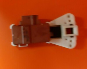 Waschmaschine INDESIT IWB111 UK Türschloss