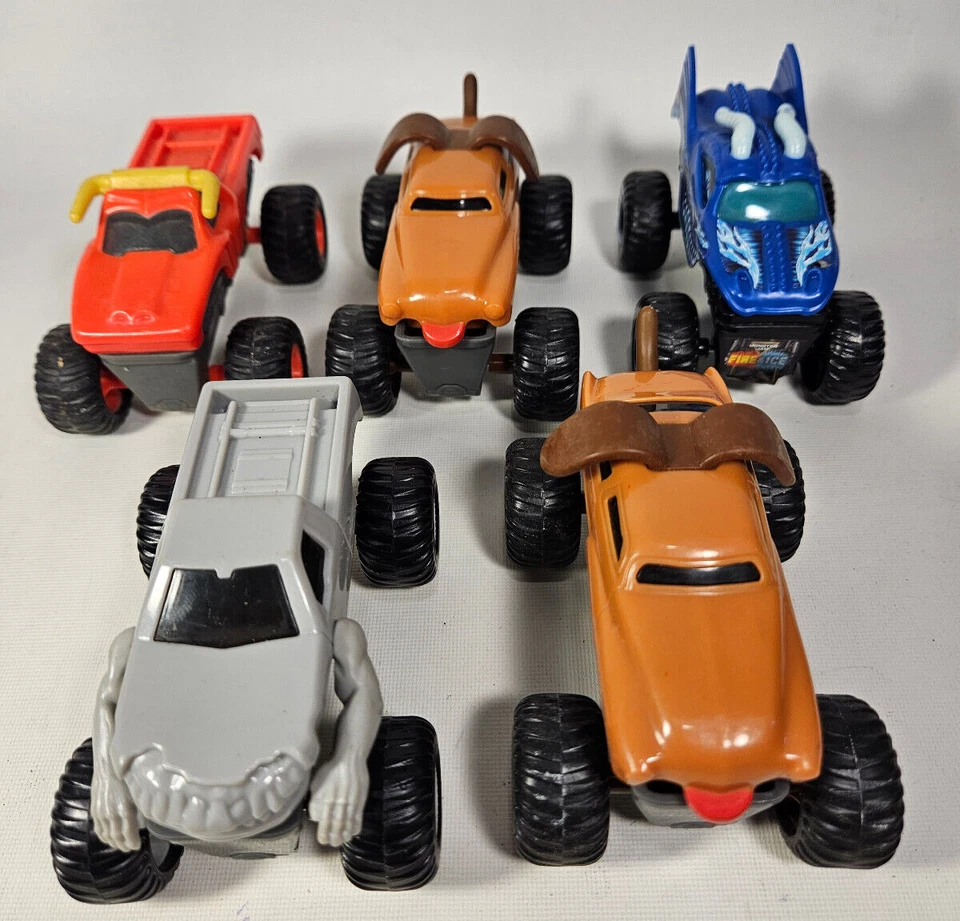 Lote de 15 camiones McDonalds Monster Jam Feld Motorsports Inc 2015, escala 1:64 Foto 3 de 4
