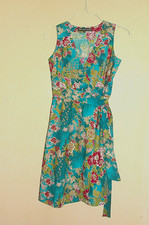 Wrap Round Dress. Size Small. Sleeveless. Turquoise & Pink Florals. 100% Cotton