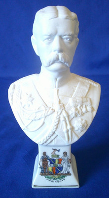 Antike Parian Büste Lord Kitchener Arcadian Crested China Base. B C Lawton 15 cm